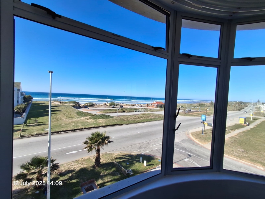 To Let 2 Bedroom Property for Rent in Summerstrand Eastern Cape